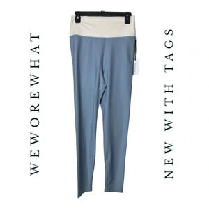 1564. WEWOREWHAT 7/8 LENGTH LEGGINGS BABY BLUE/WHITE IN COLOR SIZE LARGE SKINNY
